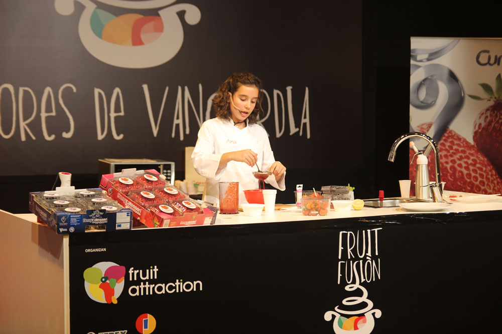 Aina concursante de Master Chef junior en Fruit Attraction con Cuna de Platero