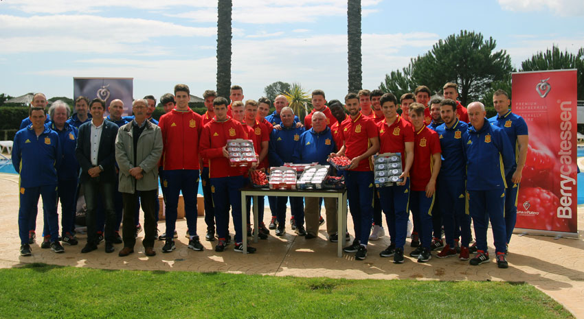 Berries de Cuna de Platero para los jugadores del Europeo Sub19