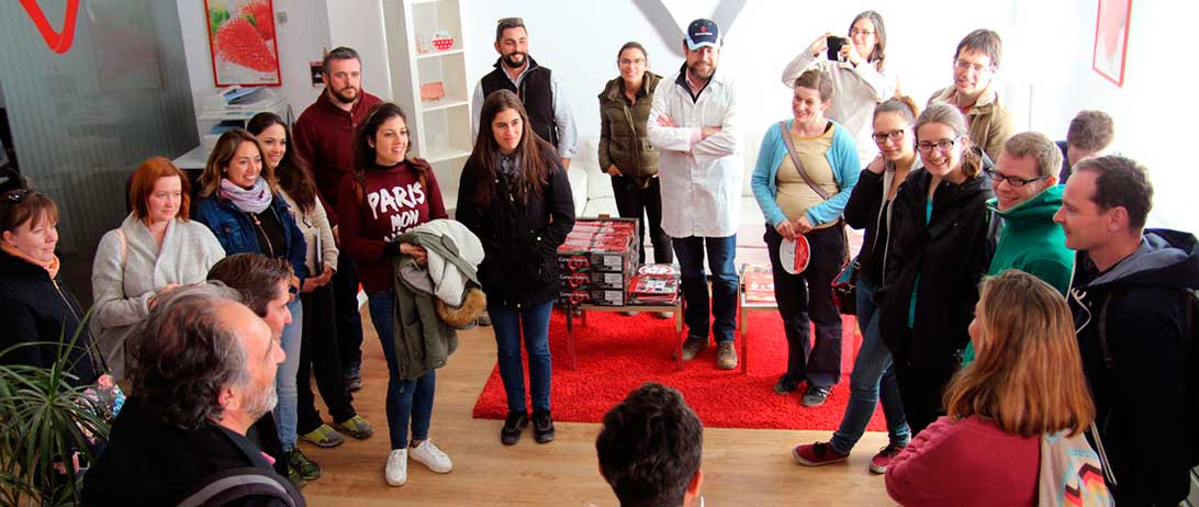 Cuna de Platero participa en la primera edición de la “Berry School” para el estudio de variedades de fresas