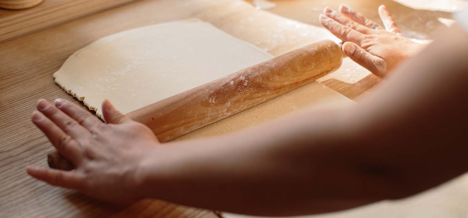 paso a paso tarta de frambuesas: estirar la masa